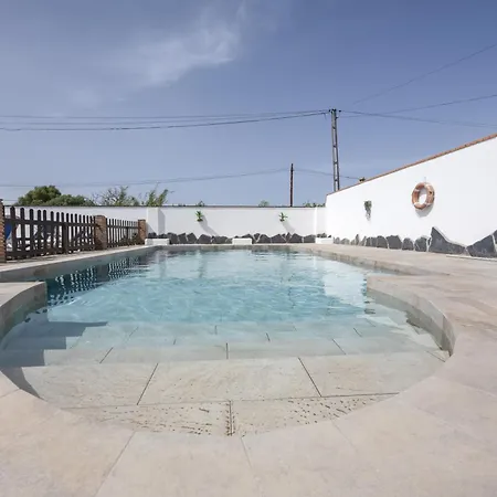 Casa Familiar La Lobita 1
