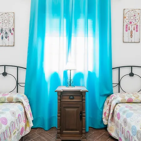 Vakantiehuis Casa Familiar La Lobita 1 *