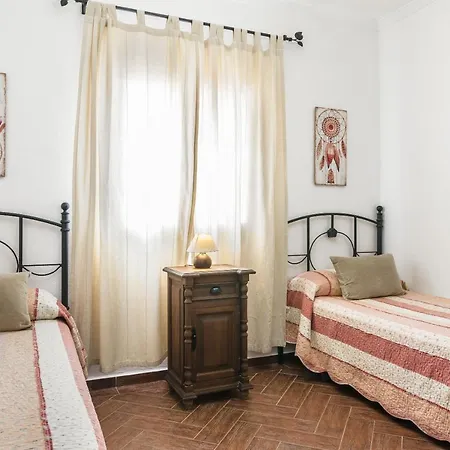 Vakantiehuis Casa Familiar La Lobita 1