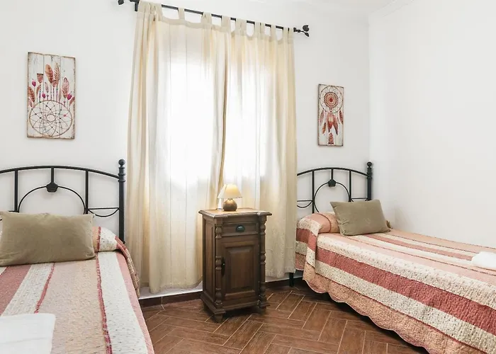 Дом отдыха Casa Familiar La Lobita 1