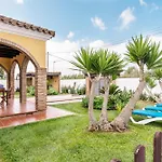 Сasa de vacaciones Casa Familiar La Lobita 1 *